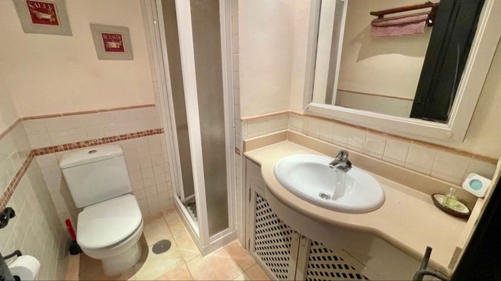 Image No.42-3 Bed House for sale