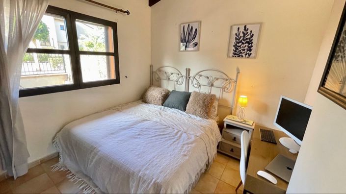 Image No.44-3 Bed House for sale