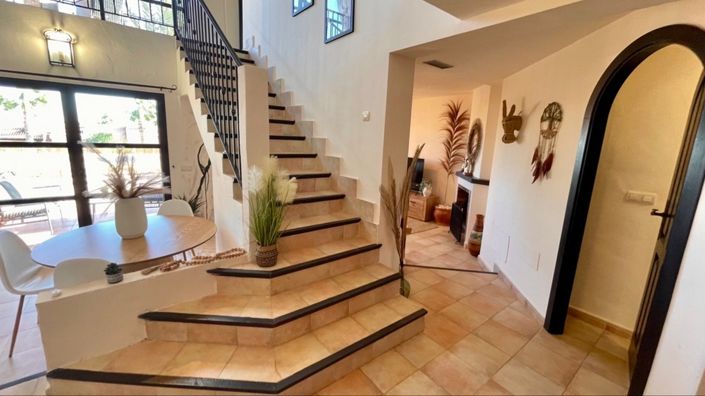 Image No.6-3 Bed House for sale