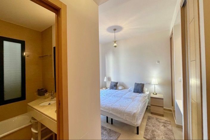 Image No.20-2 Bed Apartment for sale