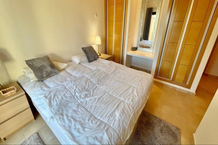 Image No.22-2 Bed Apartment for sale