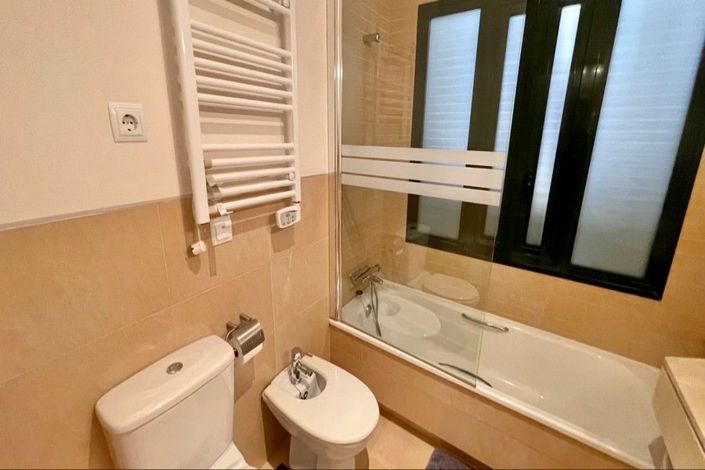 Image No.26-2 Bed Apartment for sale