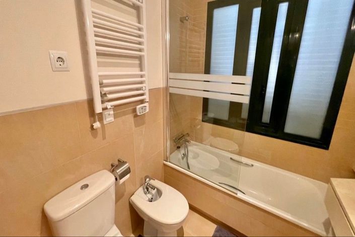 Image No.27-2 Bed Apartment for sale