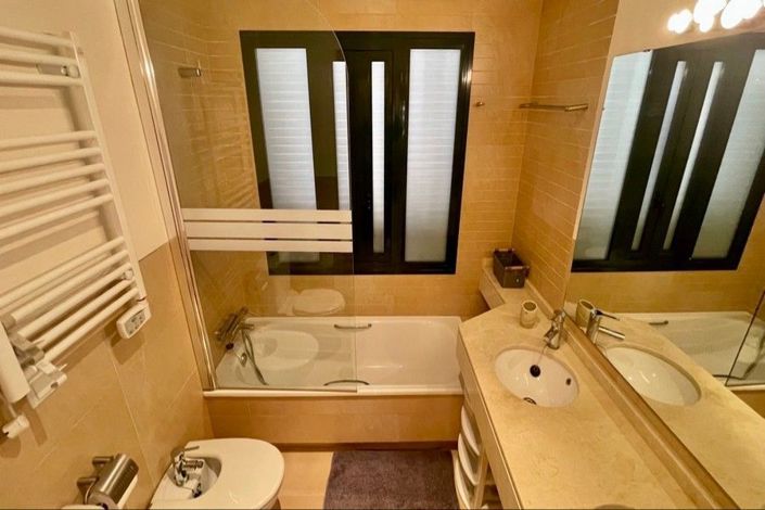 Image No.28-2 Bed Apartment for sale