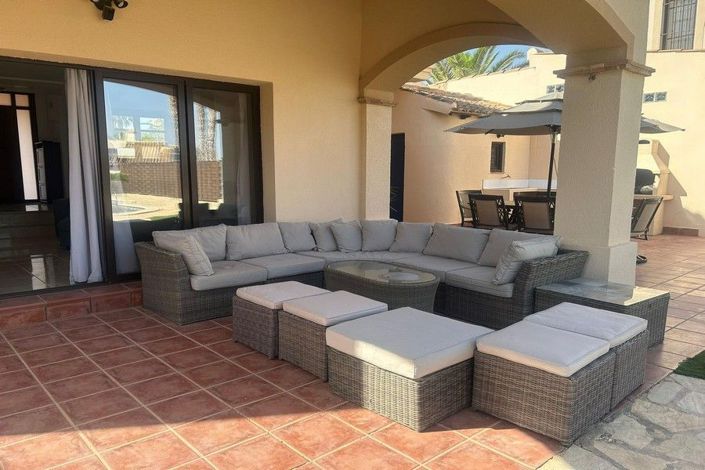 Image No.19-3 Bed Villa for sale