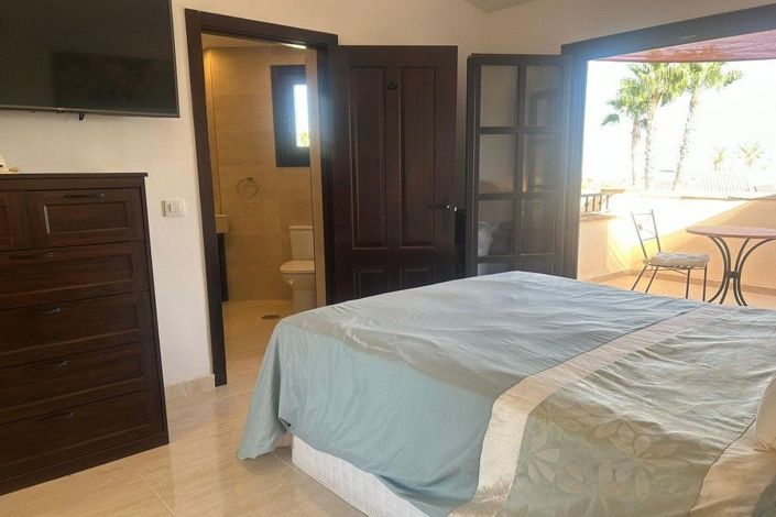 Image No.26-3 Bed Villa for sale