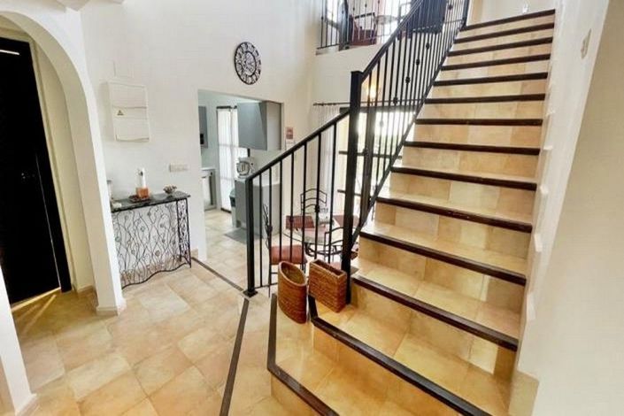 Image No.15-3 Bed House for sale