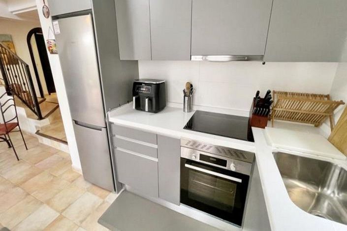 Image No.28-3 Bed House for sale