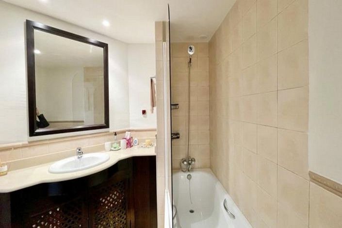 Image No.35-3 Bed House for sale