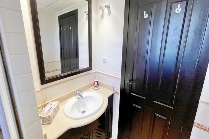 Image No.38-3 Bed House for sale