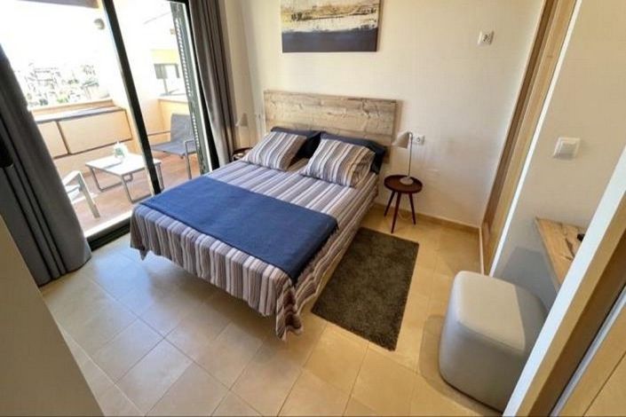 Image No.24-2 Bed Apartment for sale