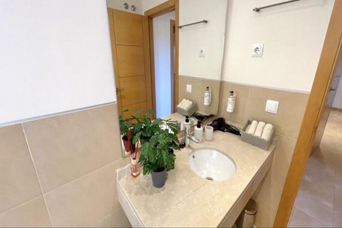 Image No.8-2 Bed Apartment for sale