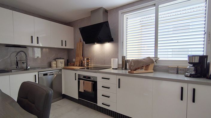 Image No.22-2 Bed Apartment for sale