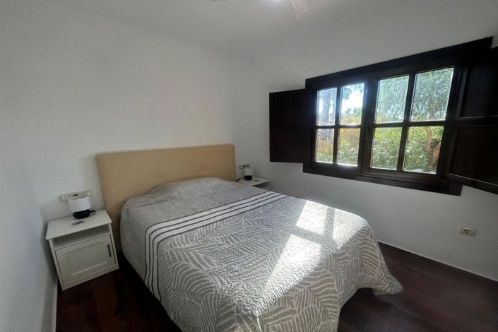 Image No.15-2 Bed Villa for sale