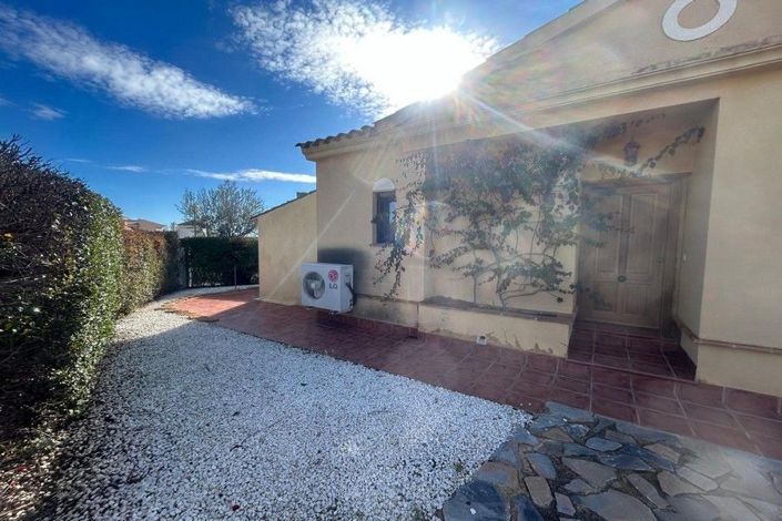 Image No.22-1 Bed Villa for sale