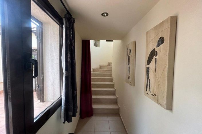 Image No.24-3 Bed House for sale