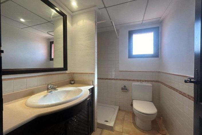 Image No.16-3 Bed House for sale