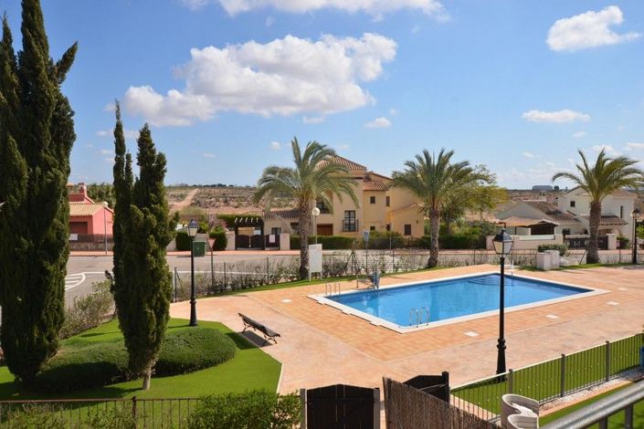 Image No.19-3 Bed House for sale