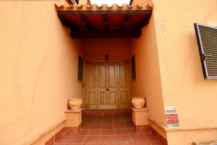 Image No.25-3 Bed House for sale