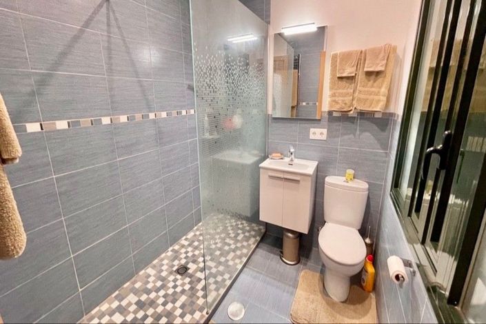 Image No.28-2 Bed Apartment for sale