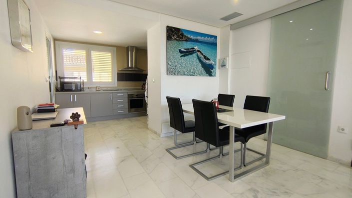 Image No.20-2 Bed Apartment for sale