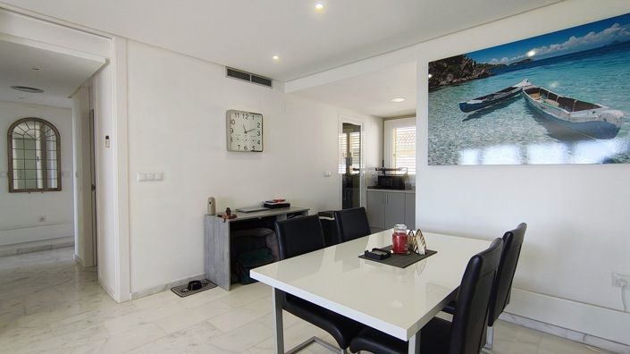 Image No.20-2 Bed Apartment for sale