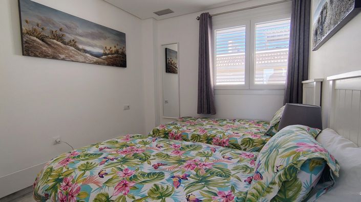 Image No.20-2 Bed Apartment for sale