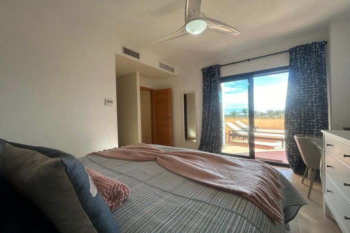 Image No.25-3 Bed Apartment for sale