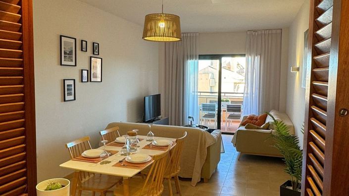 Image No.16-2 Bed Apartment for sale