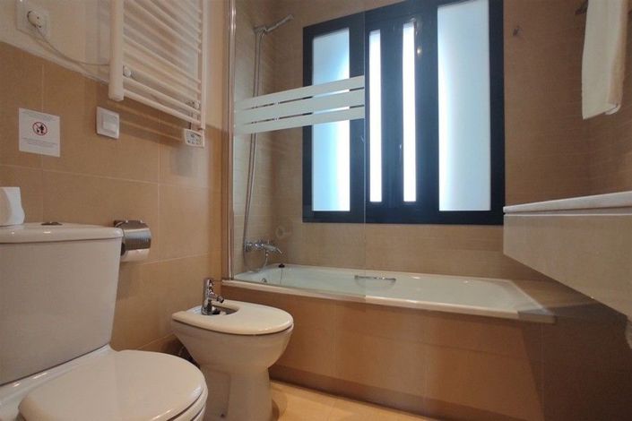 Image No.30-2 Bed Apartment for sale