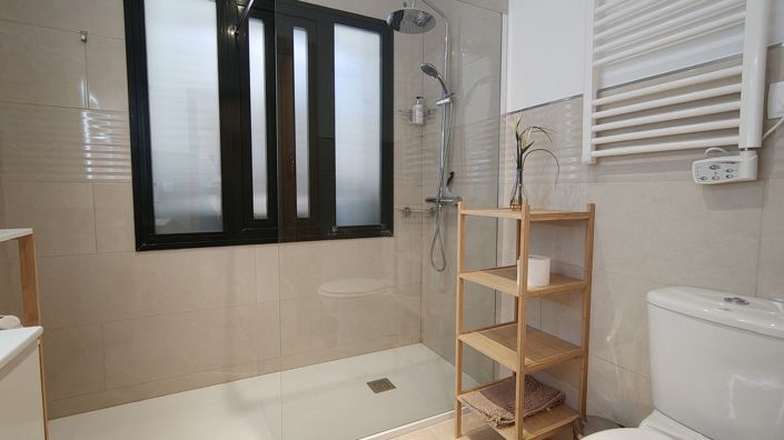 Image No.26-2 Bed Apartment for sale