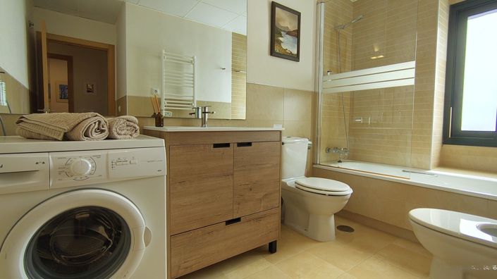 Image No.5-2 Bed Apartment for sale