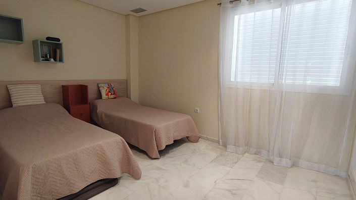 Image No.20-3 Bed Apartment for sale