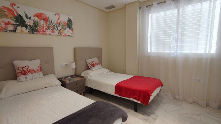 Image No.21-3 Bed Apartment for sale