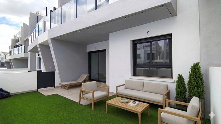 Image No.17-2 Bed Apartment for sale