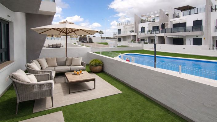 Image No.18-2 Bed Apartment for sale