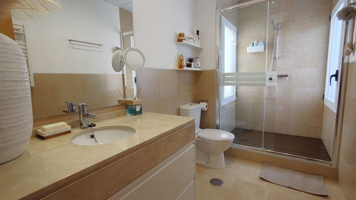 Image No.14-2 Bed Apartment for sale