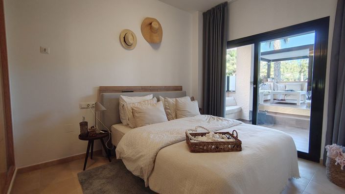 Image No.25-2 Bed Apartment for sale