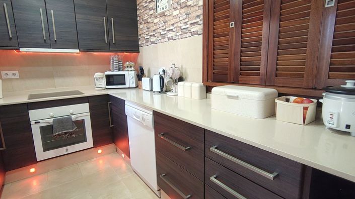 Image No.12-2 Bed Apartment for sale