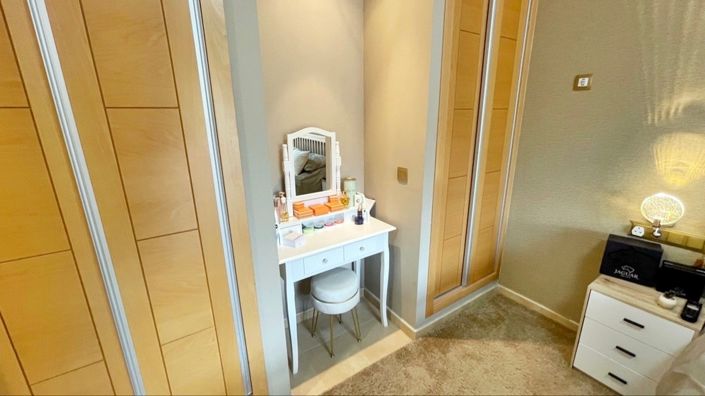 Image No.19-2 Bed Apartment for sale