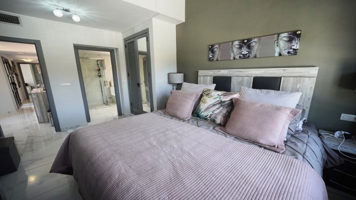 Image No.18-3 Bed Villa for sale