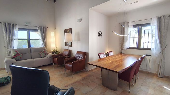 Image No.13-3 Bed Villa for sale