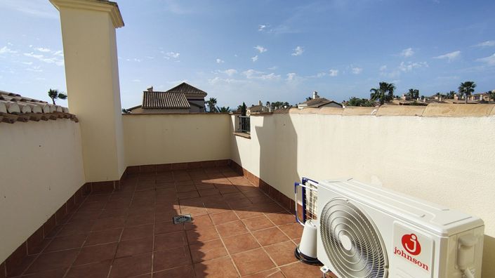 Image No.24-3 Bed Villa for sale