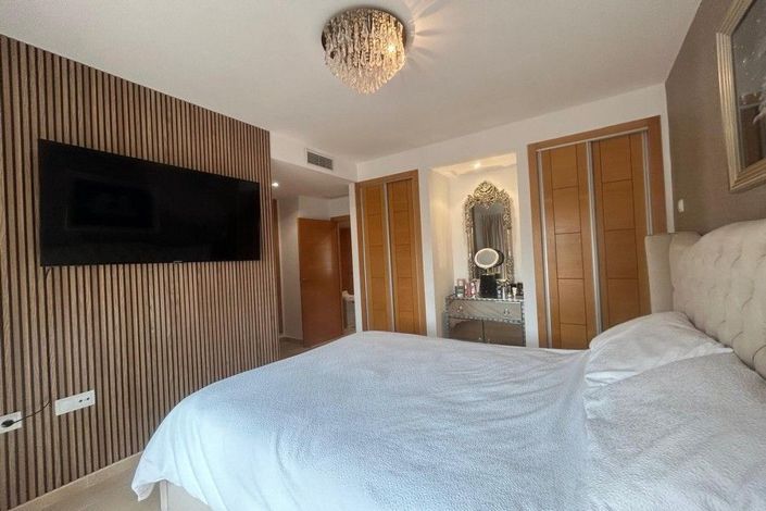 Image No.20-2 Bed Apartment for sale