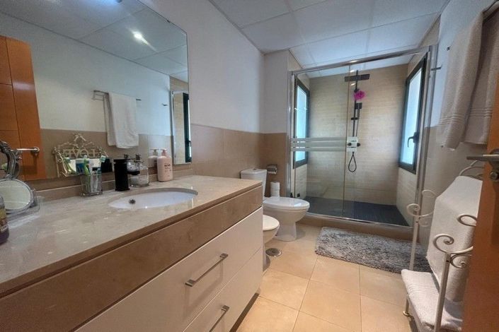 Image No.3-2 Bed Apartment for sale