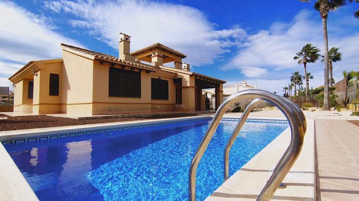 Image No.6-3 Bed House for sale