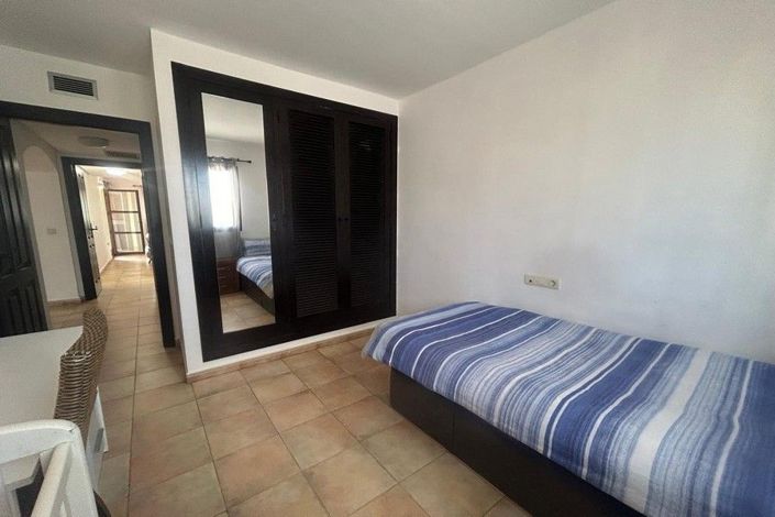 Image No.16-2 Bed House for sale