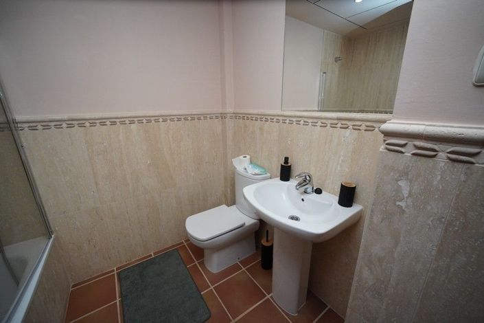 Image No.16-2 Bed Apartment for sale