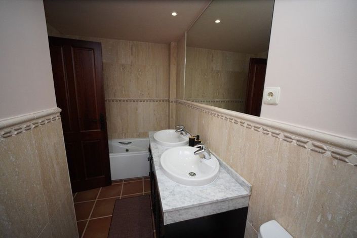 Image No.18-2 Bed Apartment for sale