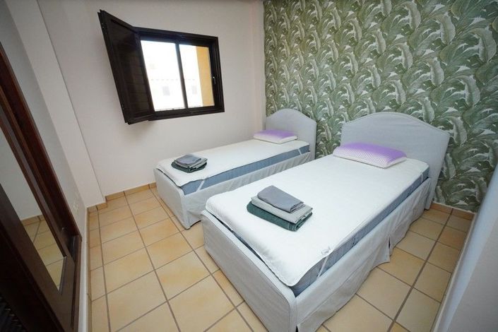 Image No.19-2 Bed Property for sale